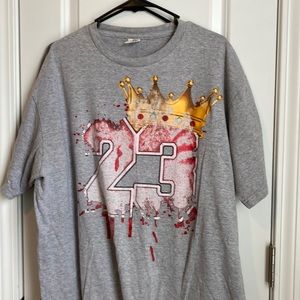 Men’s used T-shirt